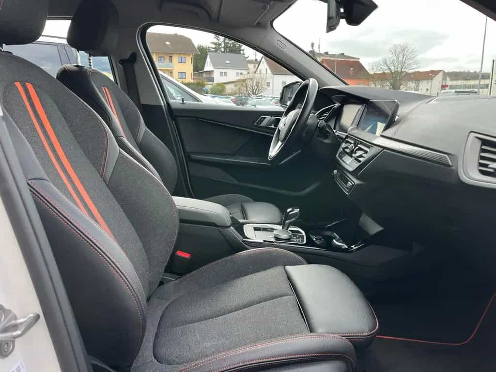 BMW 1 Series F40 Sport Line LED/Live Cockpit Prof./PDC 08/2021-photo-10