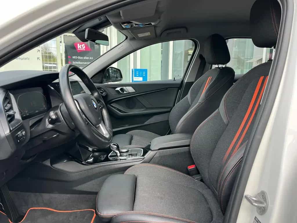 BMW 1 Series F40 Sport Line LED/Live Cockpit Prof./PDC 08/2021-photo-8