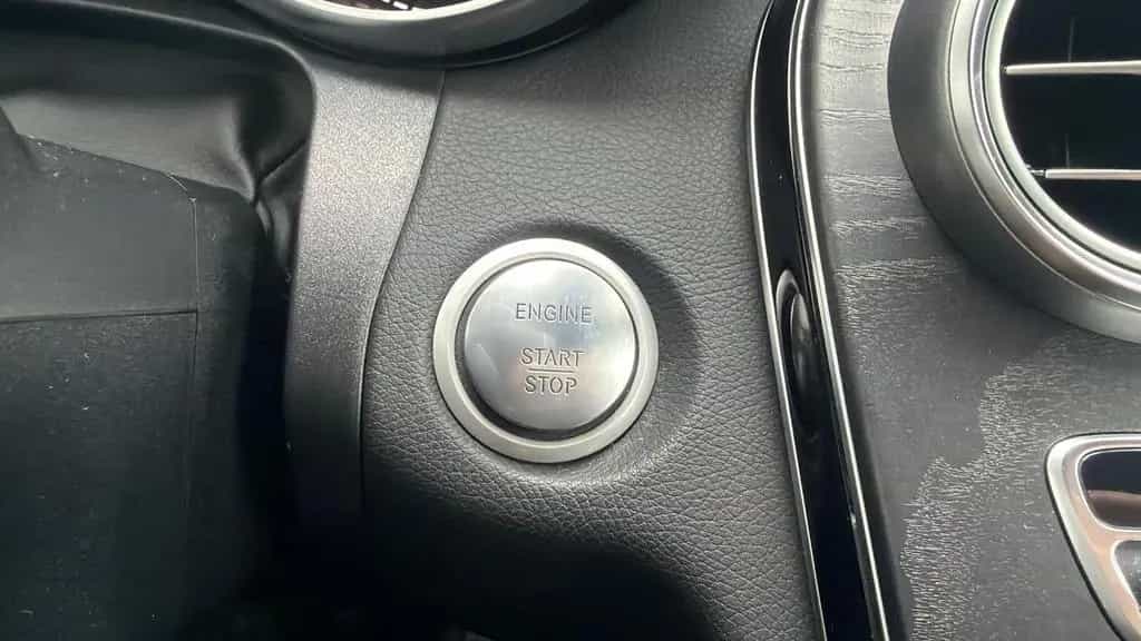 Mercedes-Benz C-Class 200 (BE CAR / LIKE NEW / CAMERA / NAVI / HEATE 04/2016-photo-36