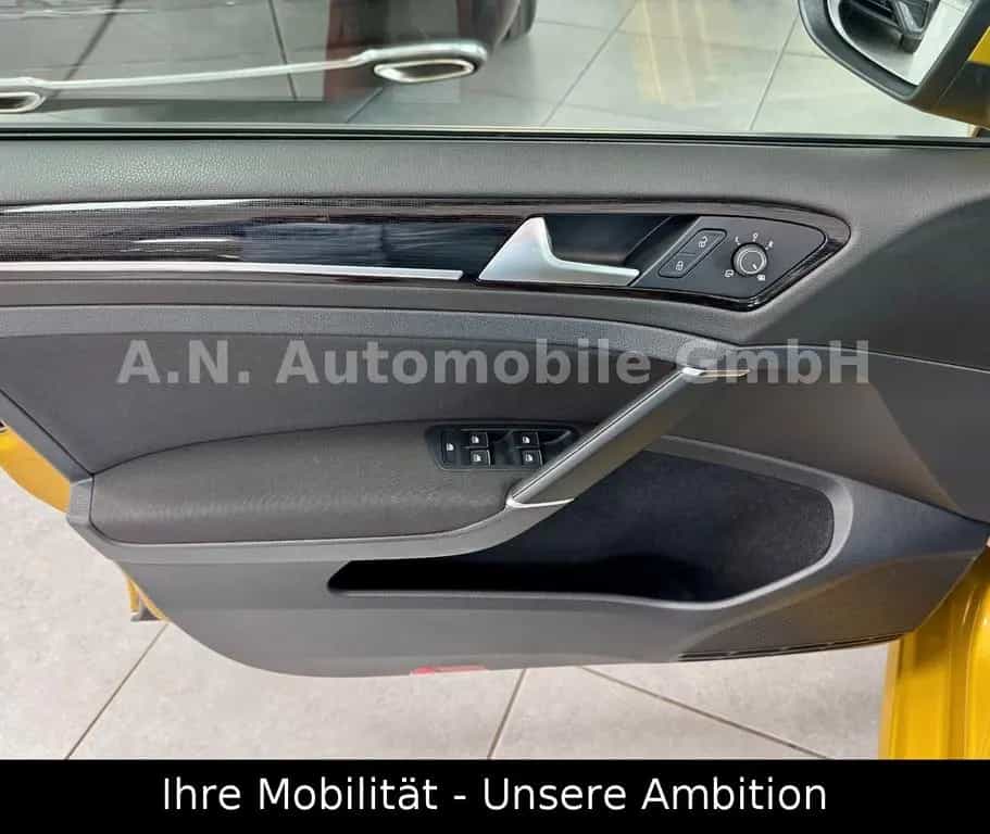 Volkswagen Golf Highline 1.5 TSI*ACC*AHK*Cam*Navi*SHZ*PDC 09/2018-photo-11