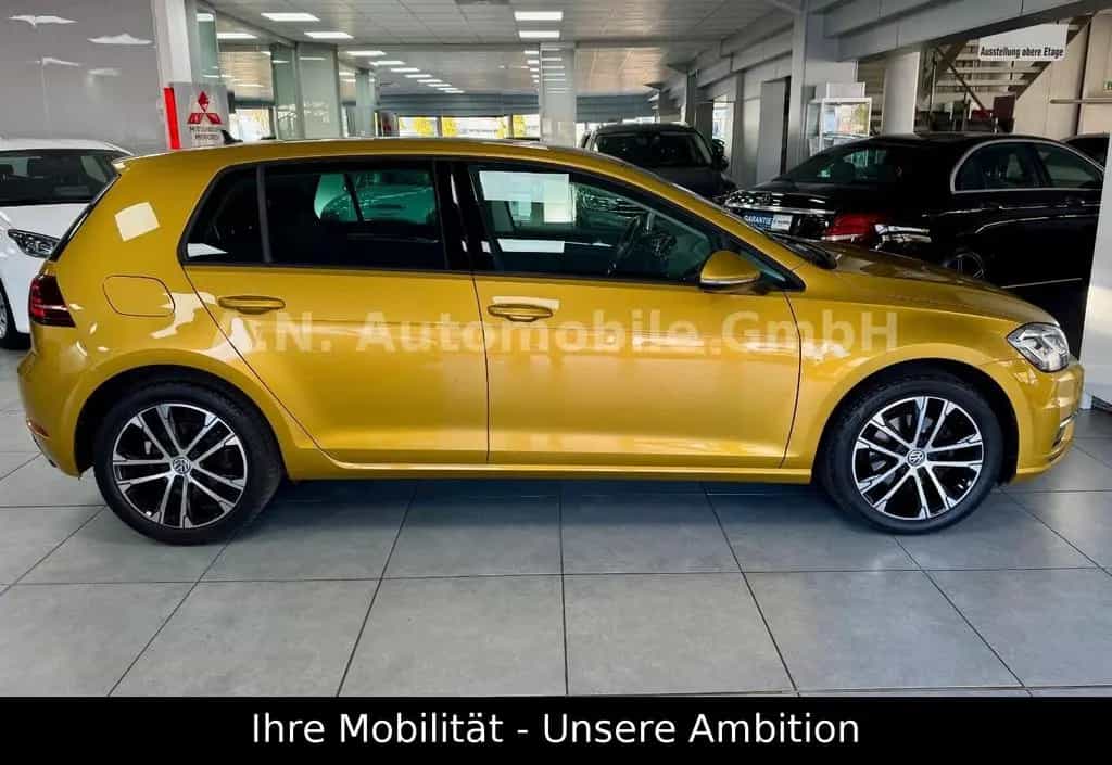 Volkswagen Golf Highline 1.5 TSI*ACC*AHK*Cam*Navi*SHZ*PDC 09/2018-photo-2