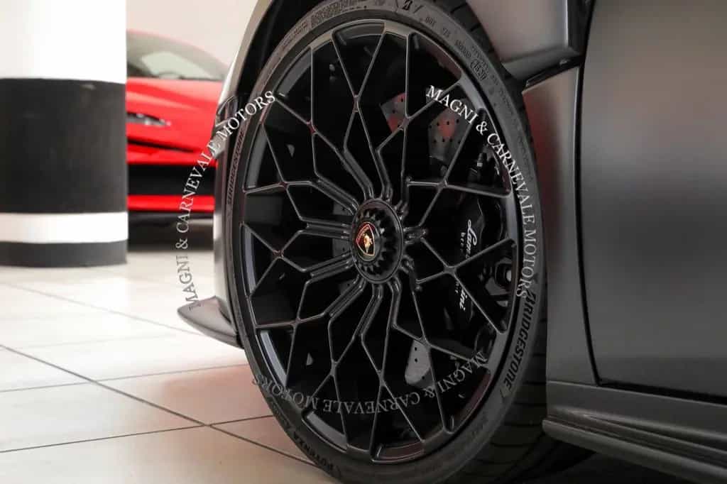 Lamborghini Huracán STO - Lift - Camera 10/2021-photo-11