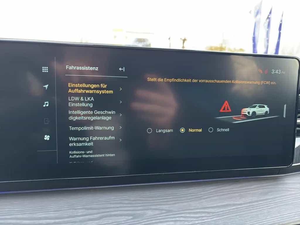 KGM Actyon Lux AWD AT *Pano/LED/Navi/Leder/SHZ* null-photo-25