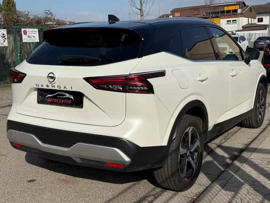 Nissan Qashqai 1.3DIG-T MHEV Xtronic Premiere/AHK/1HAND 11/2021-photo-9