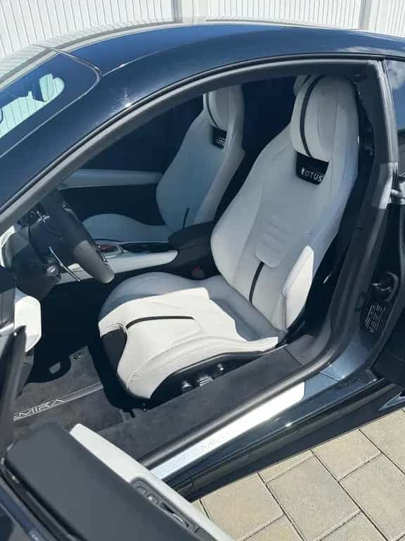 Lotus Emira First Edition 3.5L V6 *NEU*100km* Ice Grey 08/2024-photo-12