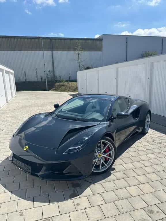 Lotus Emira First Edition 3.5L V6 *NEU*100km* Ice Grey 08/2024-photo-3