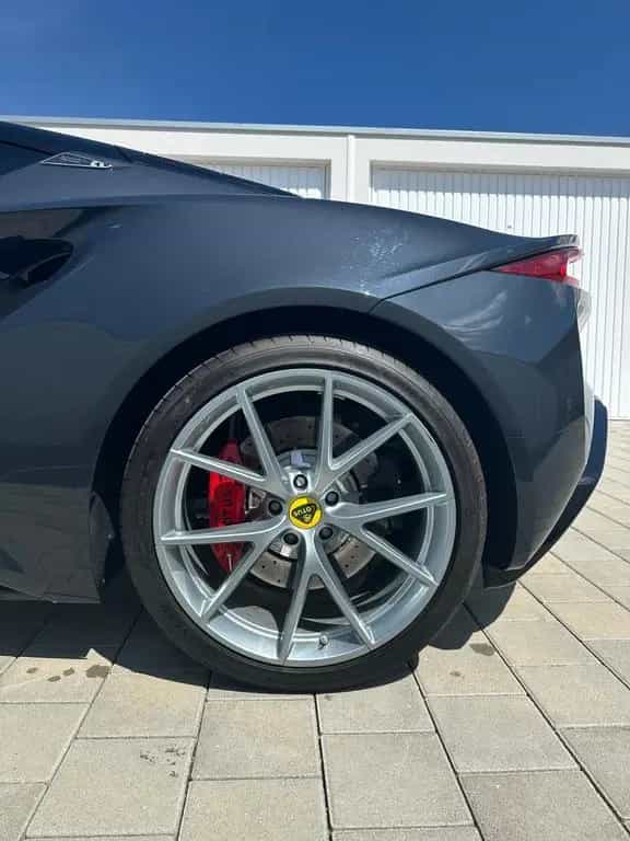 Lotus Emira First Edition 3.5L V6 *NEU*100km* Ice Grey 08/2024-photo-7