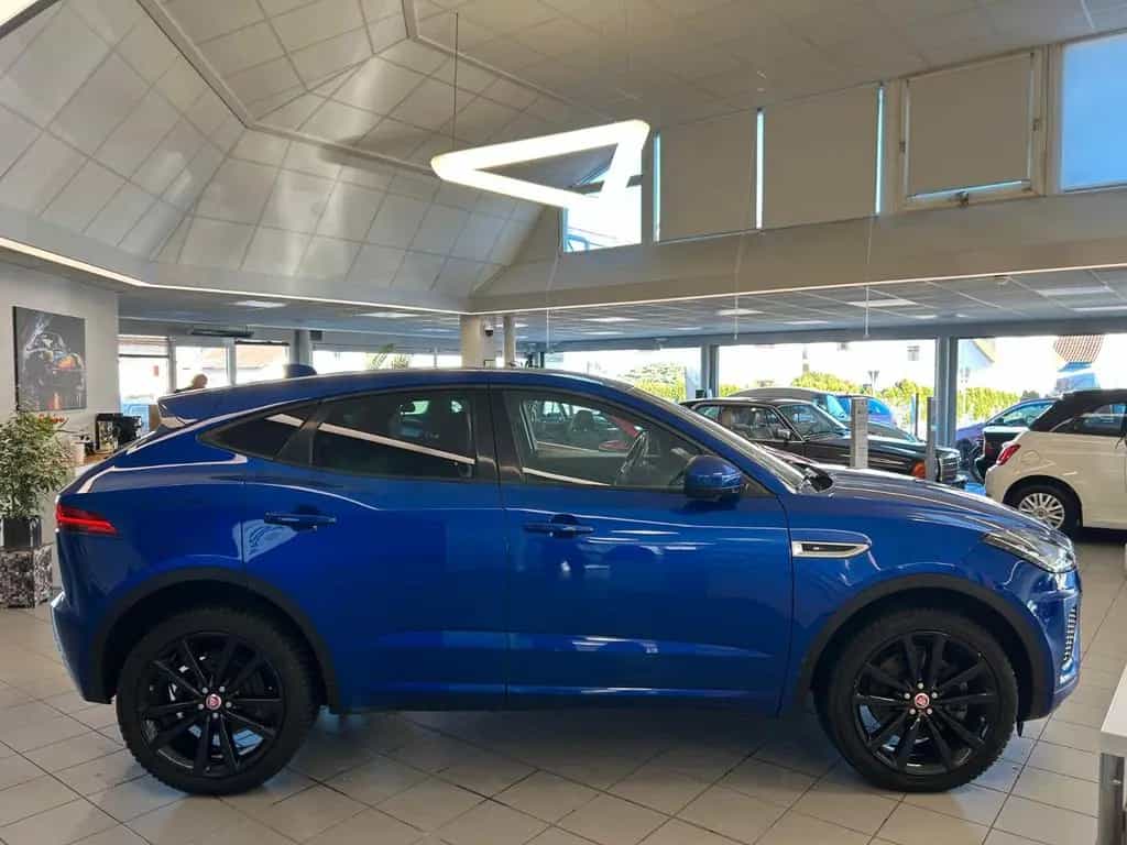 Jaguar E-Pace E-PACE R-Dynamic S AWD LED 05/2020-photo-4