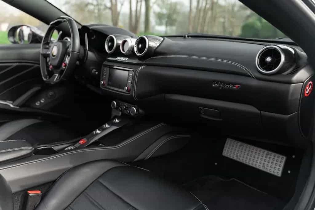 Ferrari California 3.9 V8 T 4-Sitzer 07/2015-photo-12