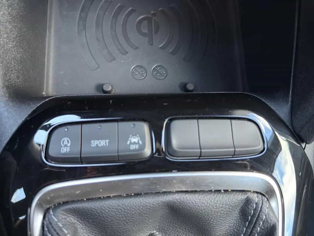 Opel Corsa F GS*LED*CARPLAY*KAM*SCHECKHEFT 05/2024-photo-24