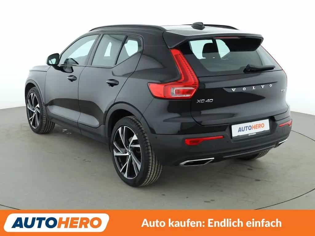 Volvo 2.0 T5 R-Design AWD Aut.*NAV*LED*TEMP*360CAM*PDC 02/2018-photo-3