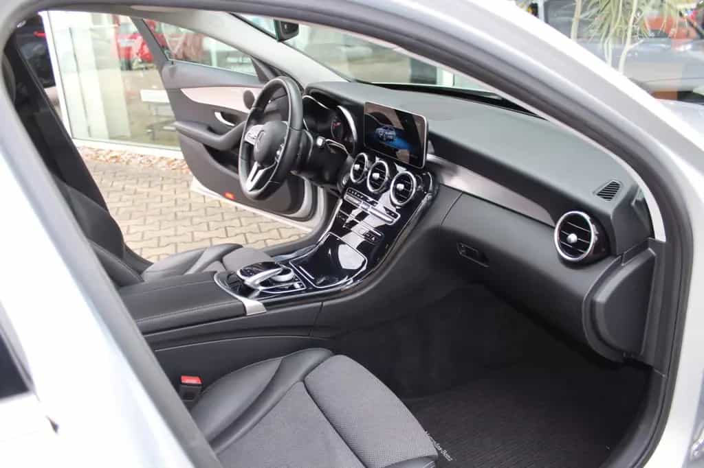 Mercedes-Benz C 180 T-Modell / Multibeam LED / AHK 01/2022-photo-13