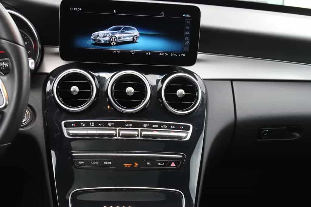 Mercedes-Benz C 180 T-Modell / Multibeam LED / AHK 01/2022-photo-16