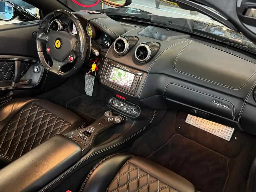 Ferrari California 30 V8 /CARBON/KAM/LED-LENKRAD/TOP 09/2014-photo-27