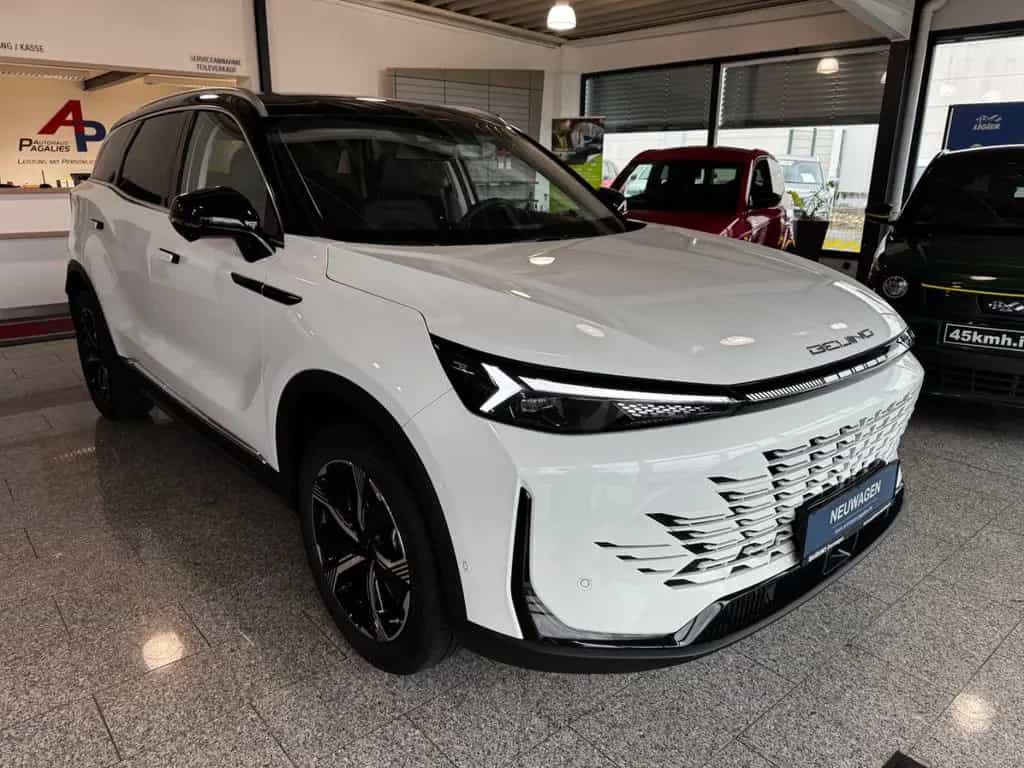 BAIC Beijing X75 *Apple CarPlay, 360°-Kamera* null-photo-2