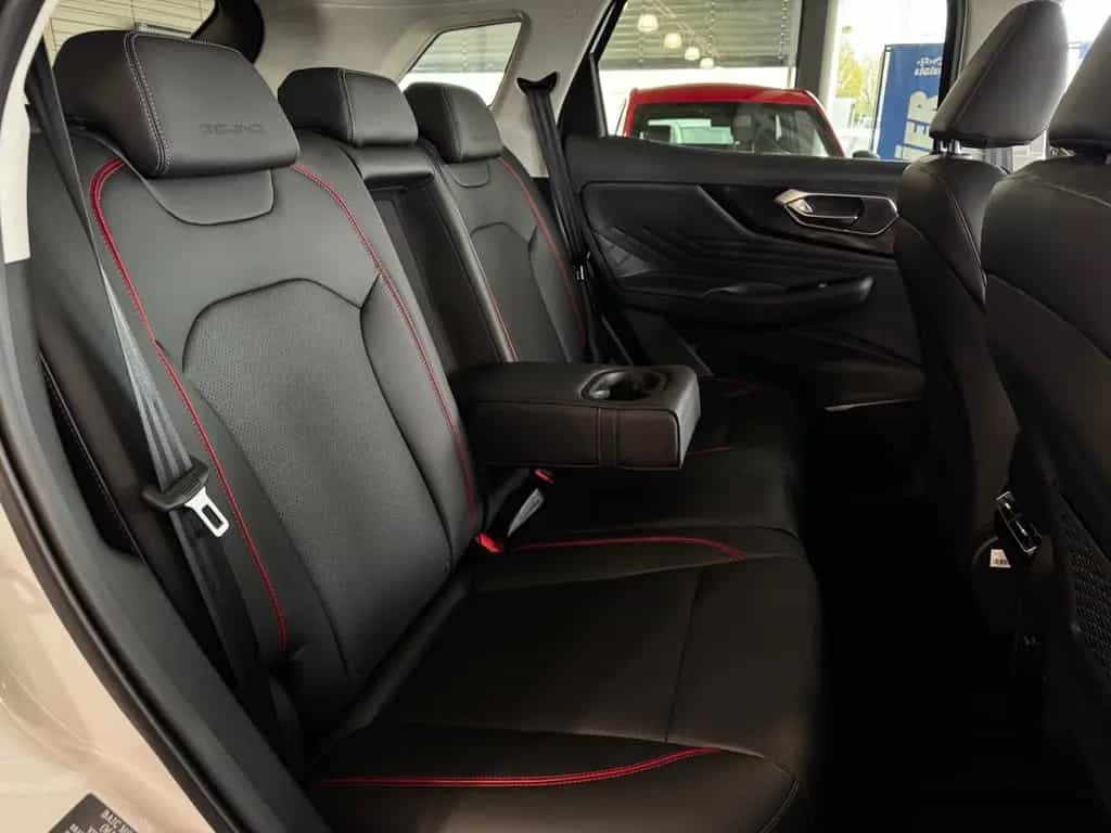BAIC Beijing X75 *Apple CarPlay, 360°-Kamera* null-photo-9