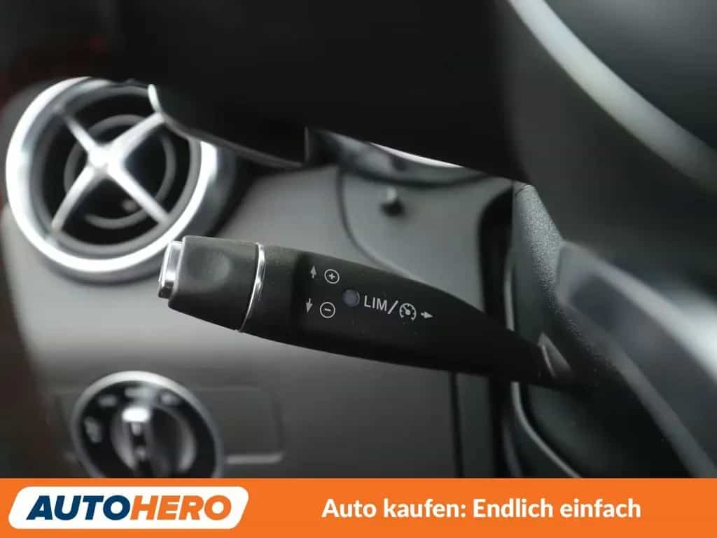 Mercedes-Benz SLC 200 CGI AMG Line Aut.*LED*NAVI*TEMPO*PDC*SHZ 12/2016-photo-28
