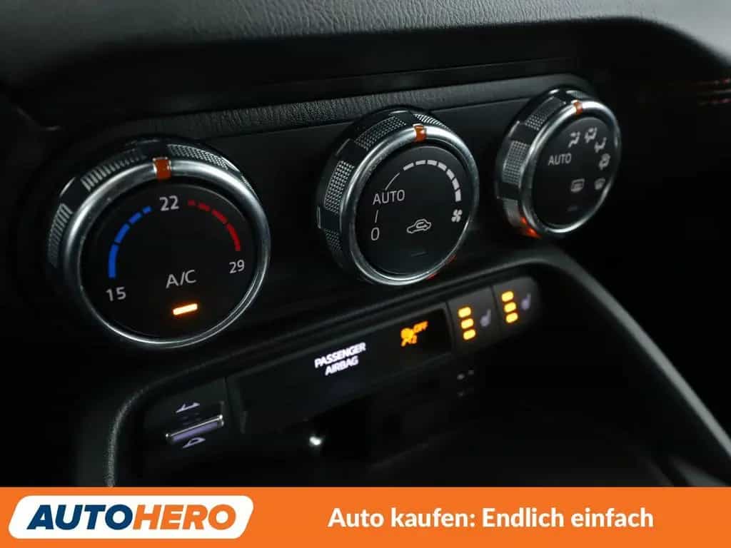 Mazda MX-5 2.0 Sports-Line RF *LED*TEMP*PDC*SHZ*ALU*KLIMA* 09/2017-photo-21