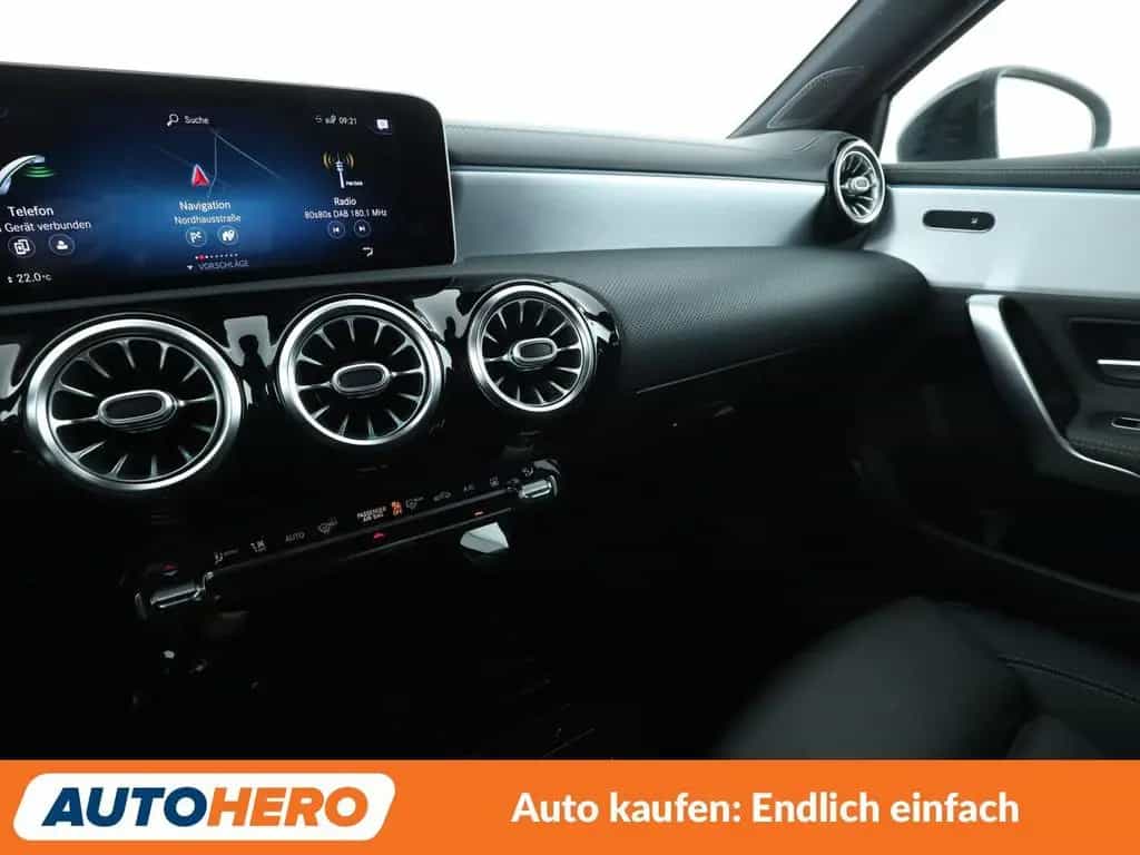Mercedes-Benz A-Class 220 AMG Line Aut.*LED*NAVI*ACC*CAM*PDC*SHZ* 04/2019-photo-24