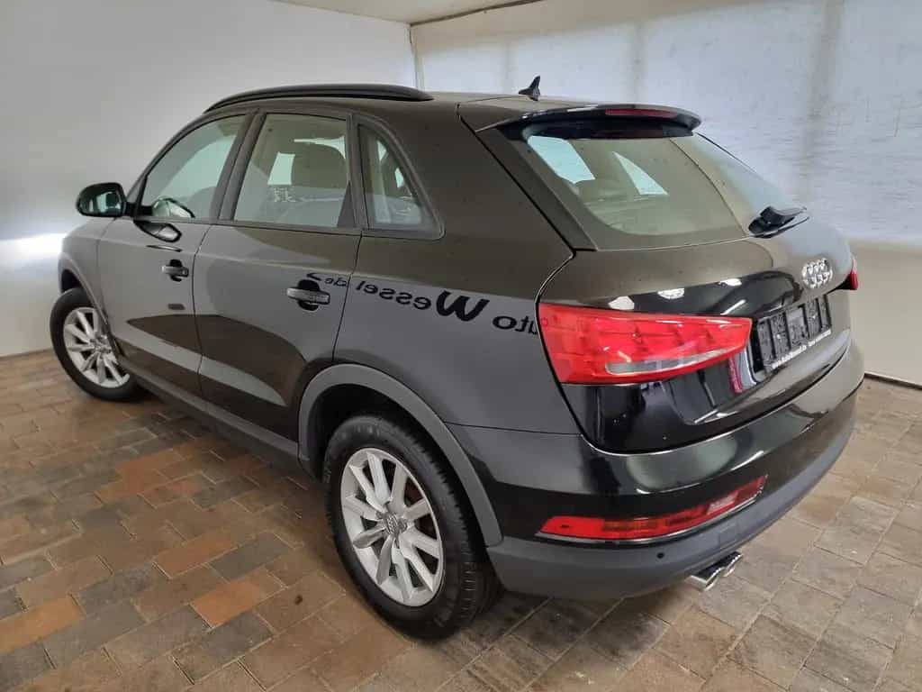 Audi Q3 2.0 TDi S tronic Bi-Xenon Navi Klima Leder 01/2018-photo-7