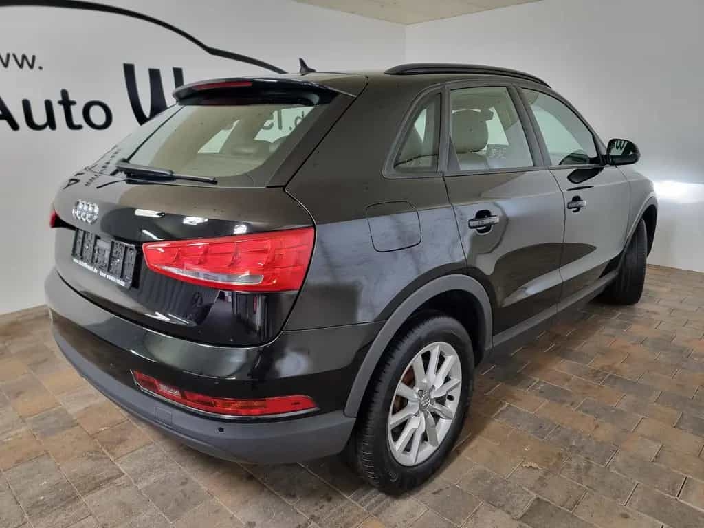 Audi Q3 2.0 TDi S tronic Bi-Xenon Navi Klima Leder 01/2018-photo-8
