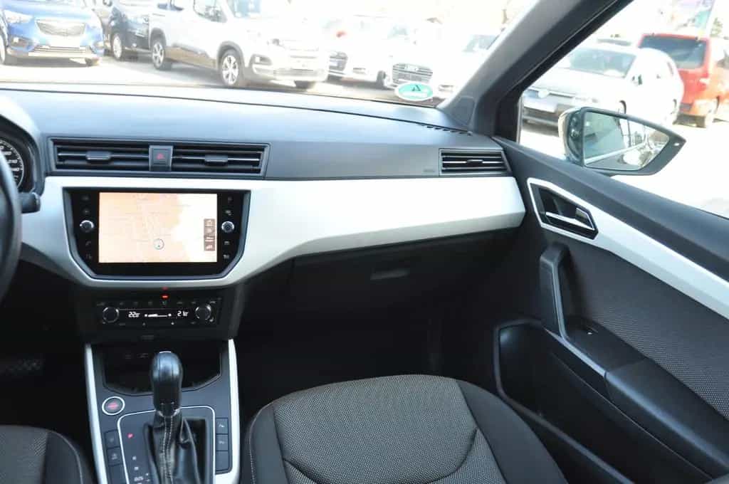 Seat Arona DSG Xcellence NAVI-LED-RKAM-KEYLESS-TOTW. 12/2018-photo-28
