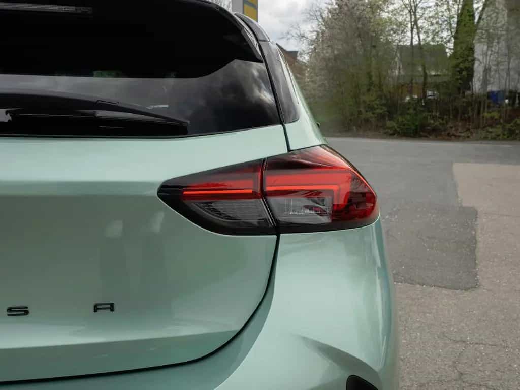 Opel Corsa F YES*Eukalyptus Grün*DAB*KAMERA*SITZHZG 04/2025-photo-10