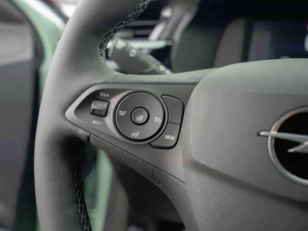 Opel Corsa F YES*Eukalyptus Grün*DAB*KAMERA*SITZHZG 04/2025-photo-23