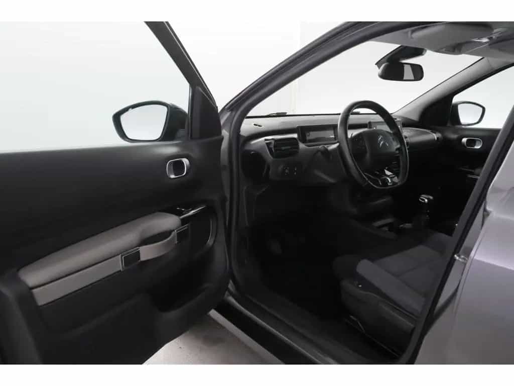 Citroën C4 Cactus 1.2PureTech 110 Shine+PANO+AHK+PDC+SHZ 10/2019-photo-13