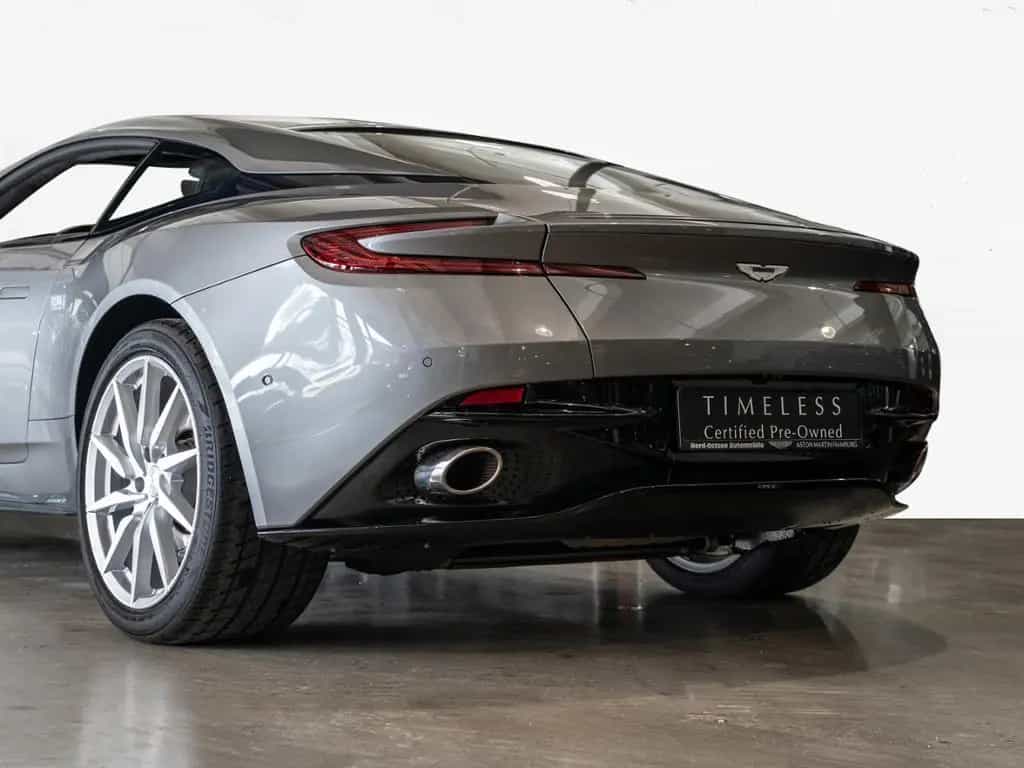 Aston Martin DB11 V8 Coupe Aston Martin Hamburg 07/2020-photo-7
