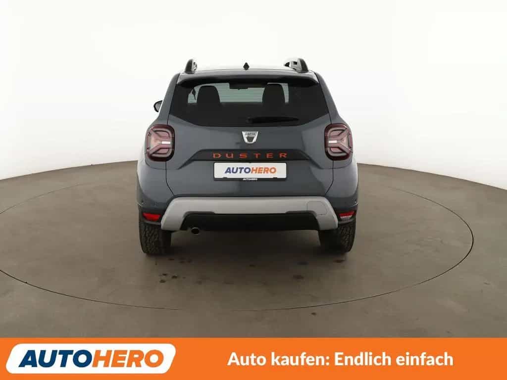 Dacia Duster 1.3 TCe Extreme Aut.*NAVI*LED*CAM*SHZ* 01/2023-photo-3
