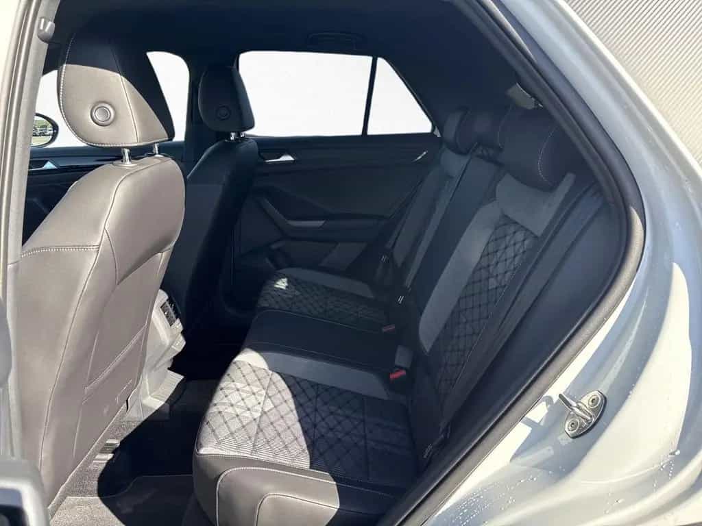 Volkswagen T-Roc R-Line 1.5 TSI DSG Matrix+Rückfahrk.+Navi+ 02/2026-photo-13