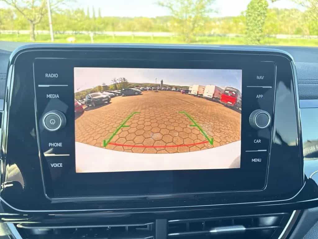 Volkswagen T-Roc R-Line 1.5 TSI DSG Matrix+Rückfahrk.+Navi+ 02/2026-photo-18