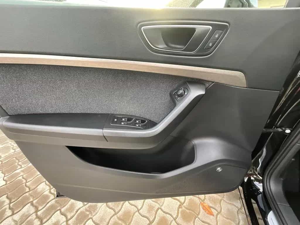 Seat Ateca Xperience 1.5 16V TSI ACT Automatik, Metal 09/2024-photo-12