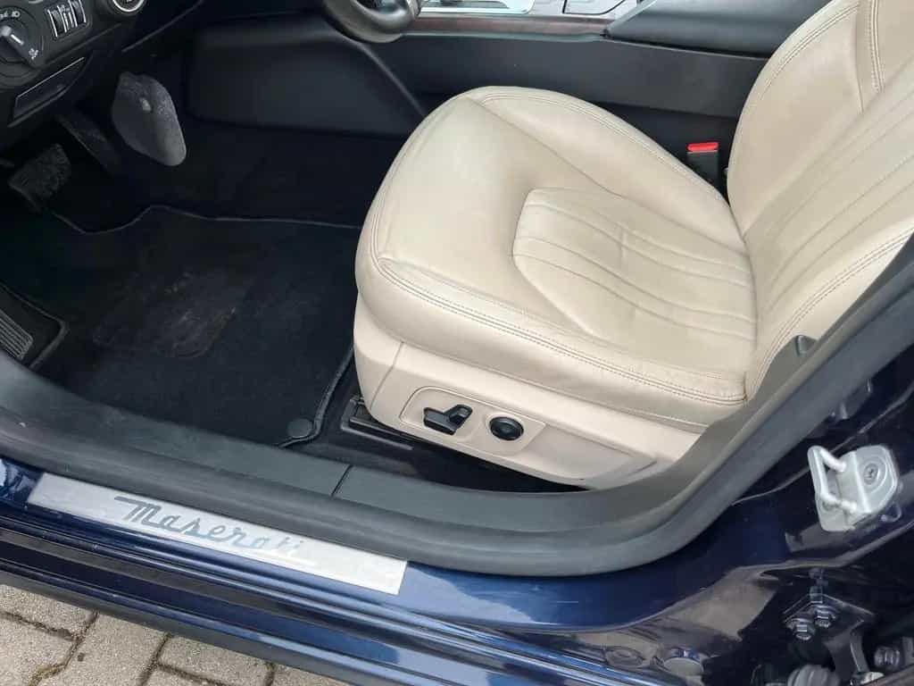 Maserati Ghibli SQ4 Aut-Navi-Kamera-Schieb-8xBereifung 06/2015-photo-13