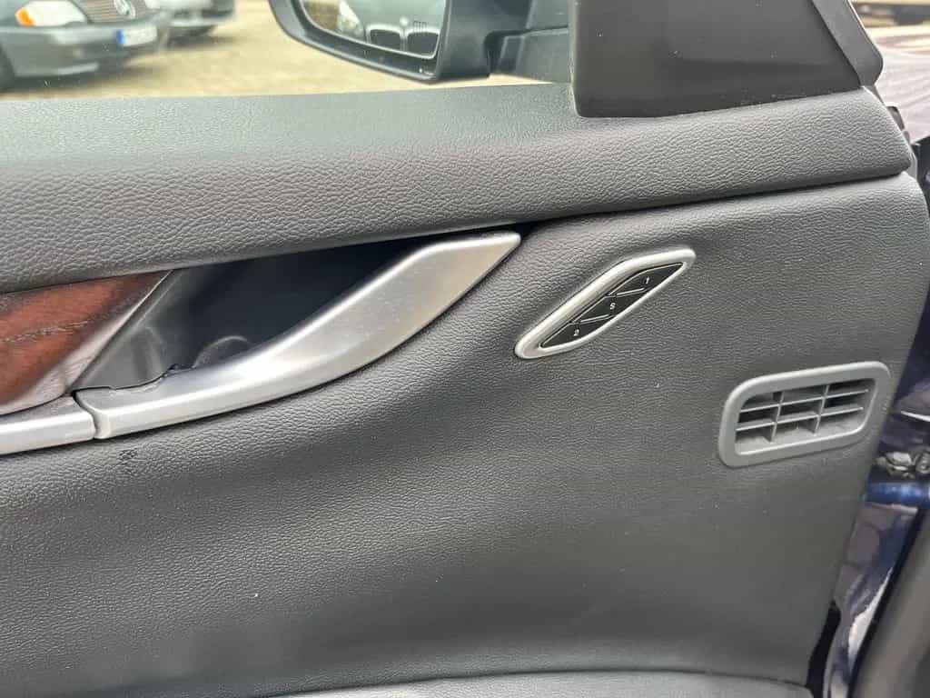 Maserati Ghibli SQ4 Aut-Navi-Kamera-Schieb-8xBereifung 06/2015-photo-14
