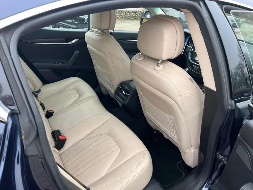 Maserati Ghibli SQ4 Aut-Navi-Kamera-Schieb-8xBereifung 06/2015-photo-16