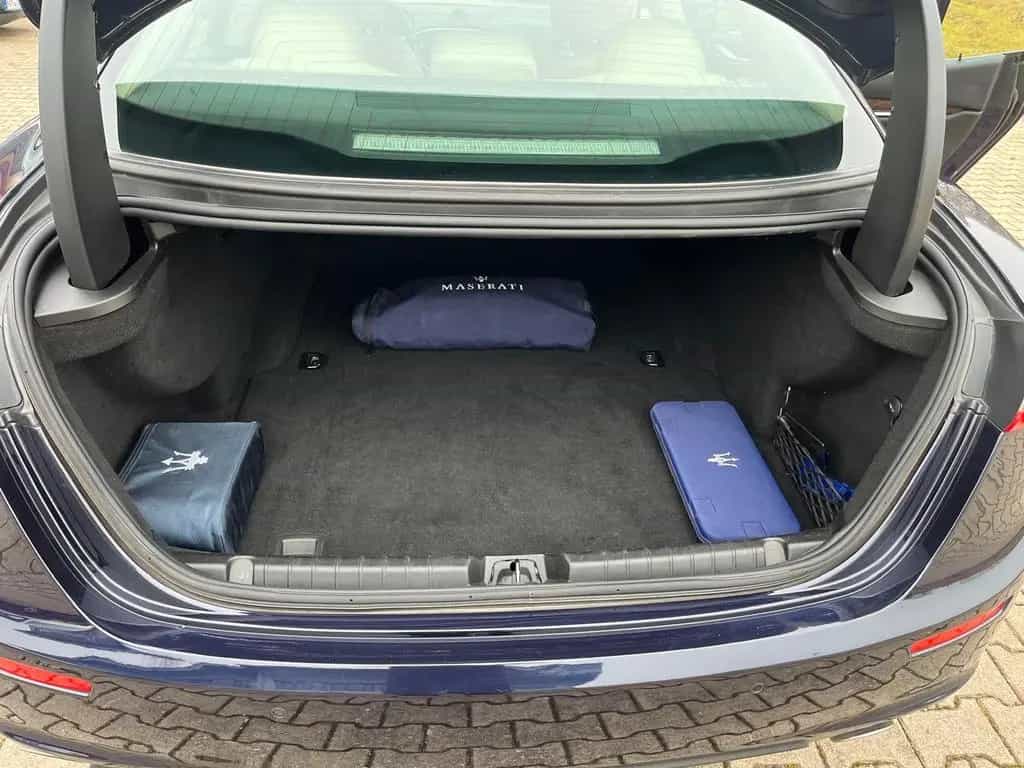 Maserati Ghibli SQ4 Aut-Navi-Kamera-Schieb-8xBereifung 06/2015-photo-17