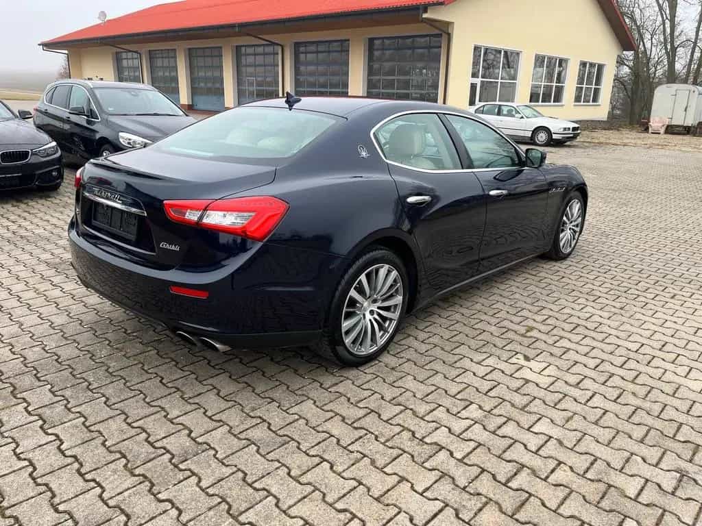 Maserati Ghibli SQ4 Aut-Navi-Kamera-Schieb-8xBereifung 06/2015-photo-6