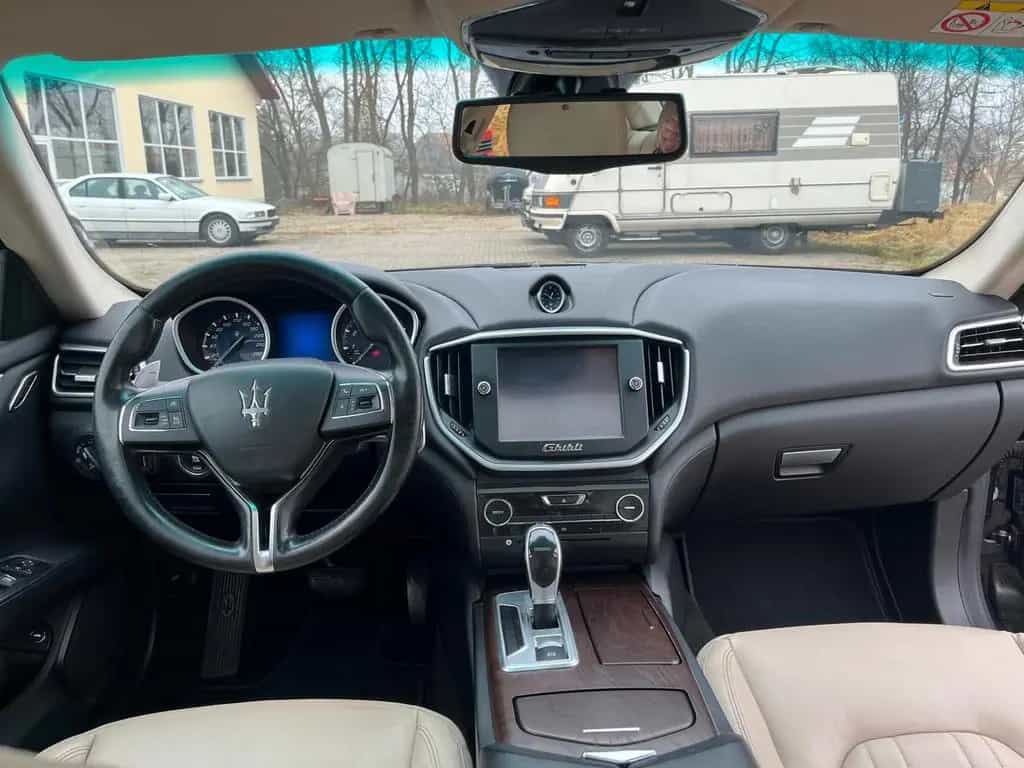 Maserati Ghibli SQ4 Aut-Navi-Kamera-Schieb-8xBereifung 06/2015-photo-8