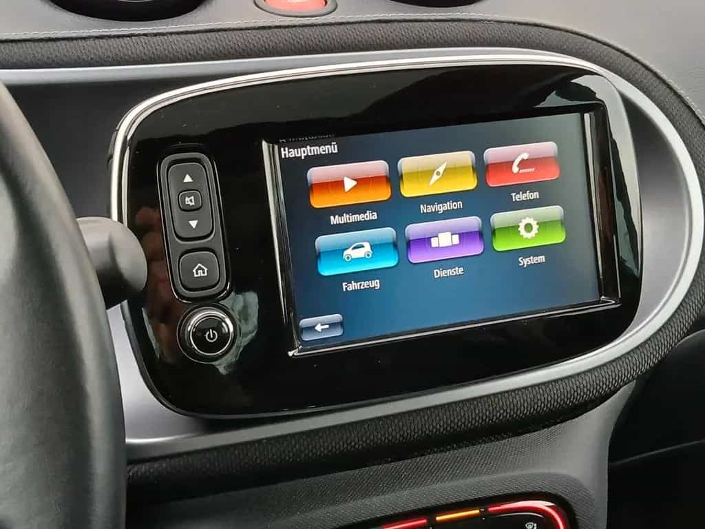 Smart ForTwo BRABUS Xclusive 122PS Panorama_Leder_Ambiente_ 06/2019-photo-28