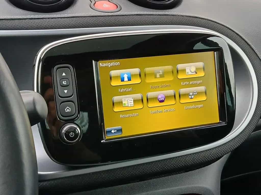 Smart ForTwo BRABUS Xclusive 122PS Panorama_Leder_Ambiente_ 06/2019-photo-29