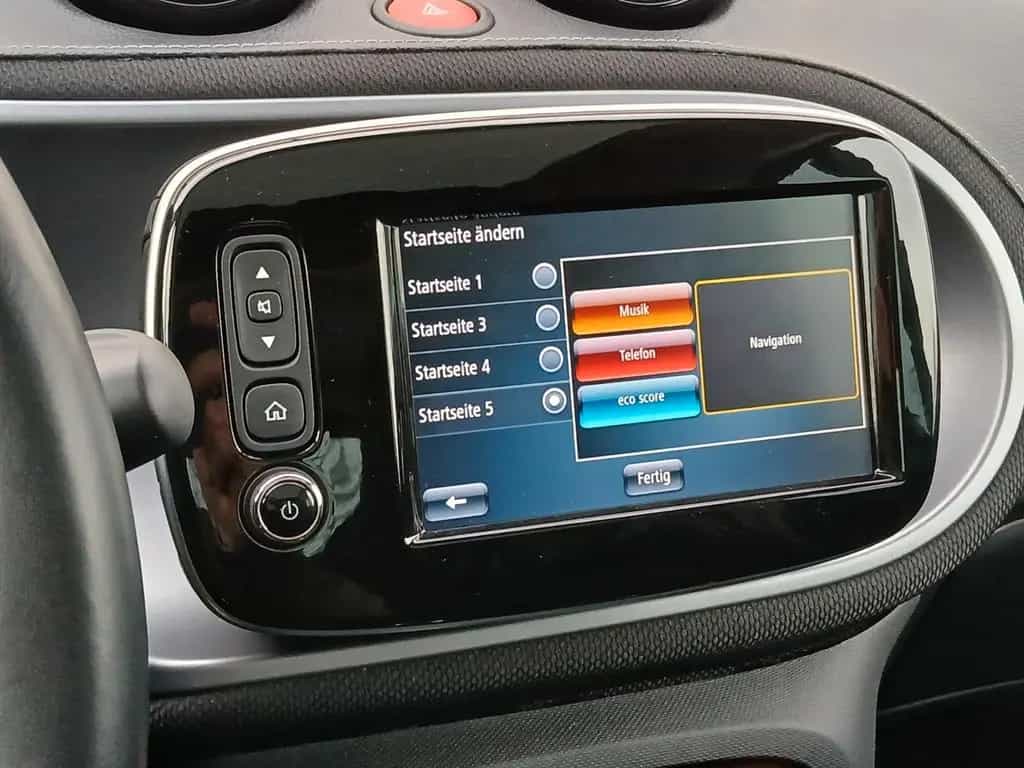 Smart ForTwo BRABUS Xclusive 122PS Panorama_Leder_Ambiente_ 06/2019-photo-31