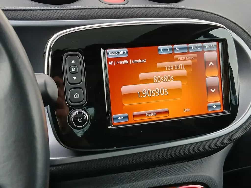 Smart ForTwo BRABUS Xclusive 122PS Panorama_Leder_Ambiente_ 06/2019-photo-32
