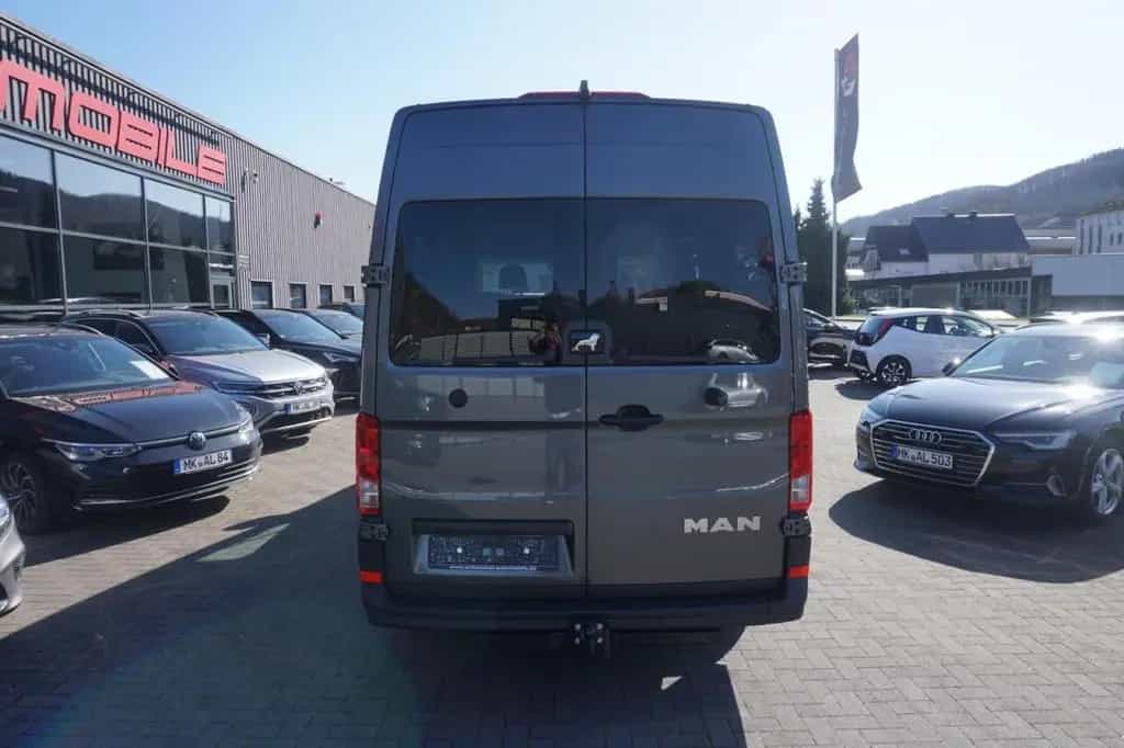 MAN TGE 3.180 DSG 9-Sitzer VIP Shuttle Leder Standhe 05/2026-photo-6