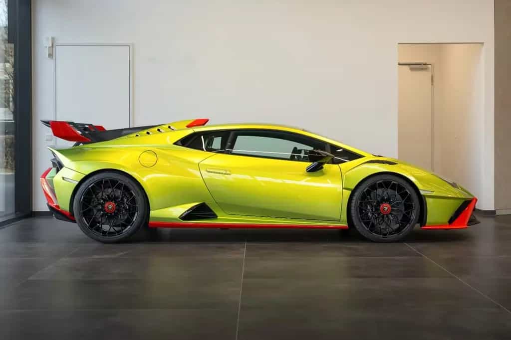 Lamborghini Huracán STO 02/2026-photo-1