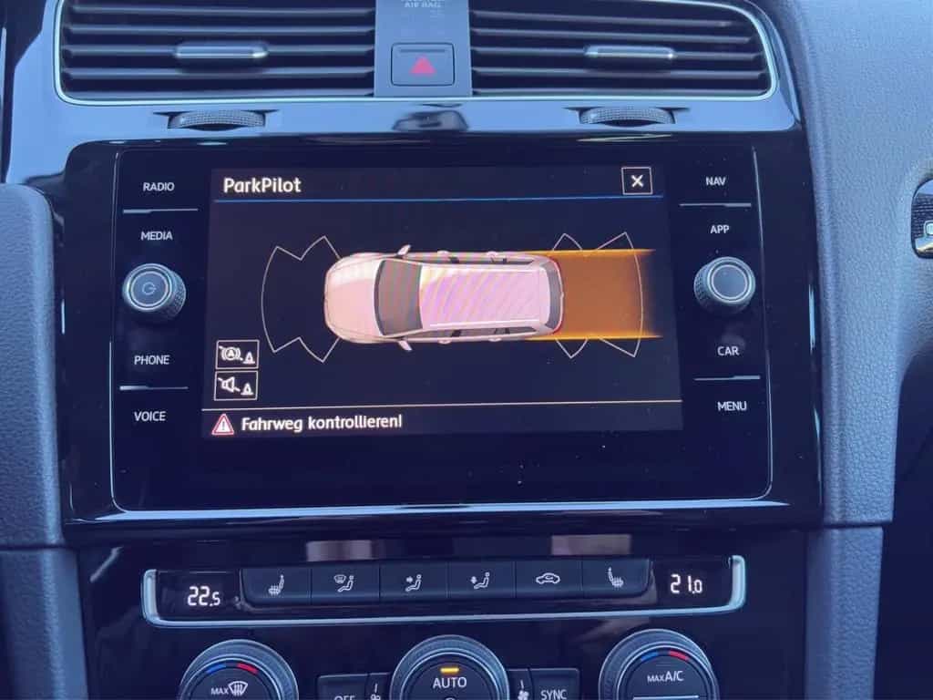 Volkswagen Golf VII Highline Navi*AAC*LED*ACC*Massage*SHZ*1 01/2020-photo-12