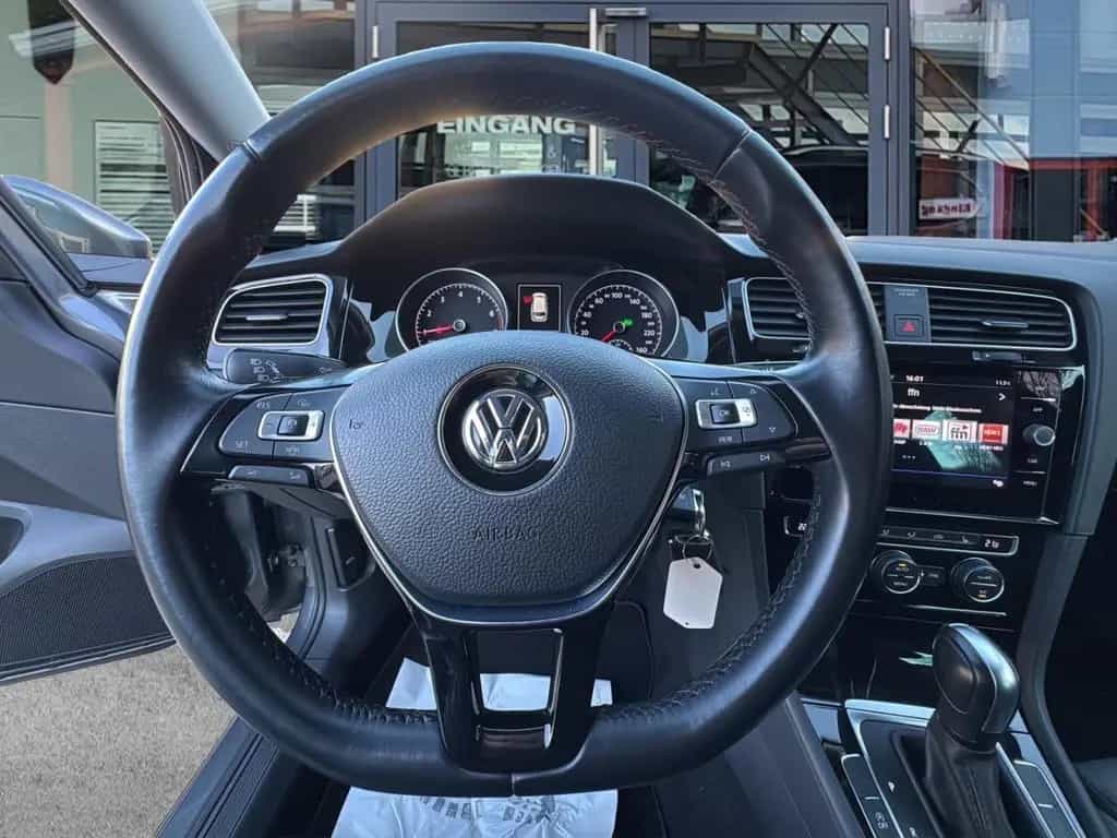 Volkswagen Golf VII Highline Navi*AAC*LED*ACC*Massage*SHZ*1 01/2020-photo-17