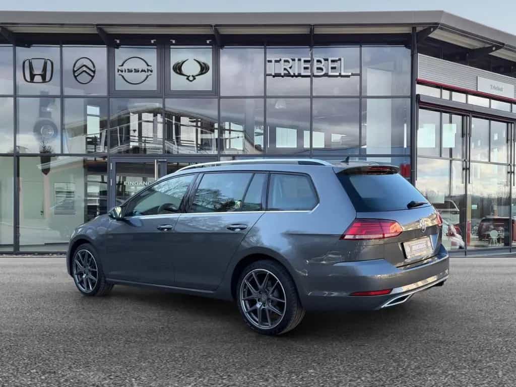 Volkswagen Golf VII Highline Navi*AAC*LED*ACC*Massage*SHZ*1 01/2020-photo-3