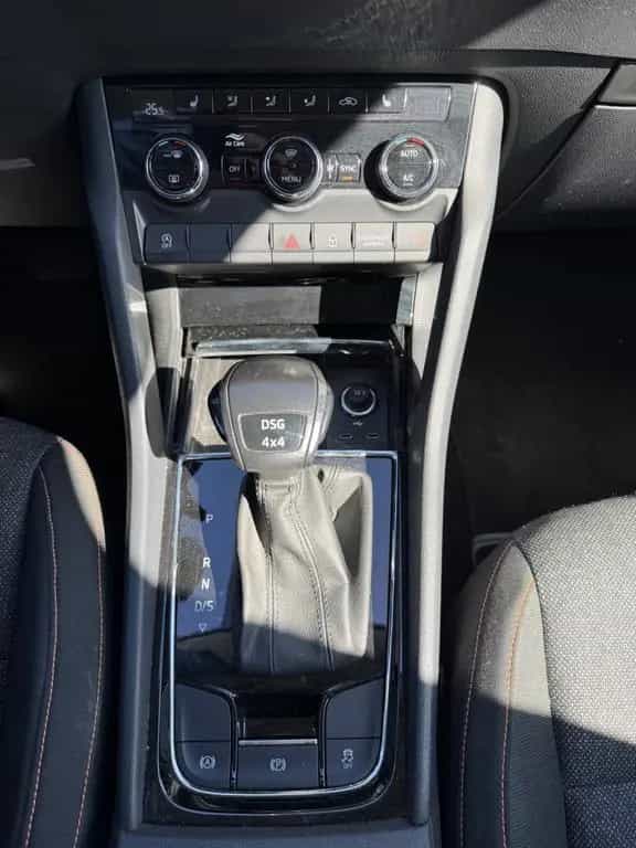 Skoda Karoq 2.0 TDI Clever 4x4 DSG 02/2021-photo-15